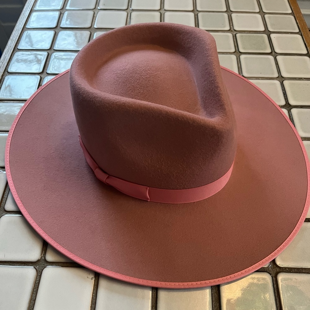 NWT Lack of Color- Rose Rancher